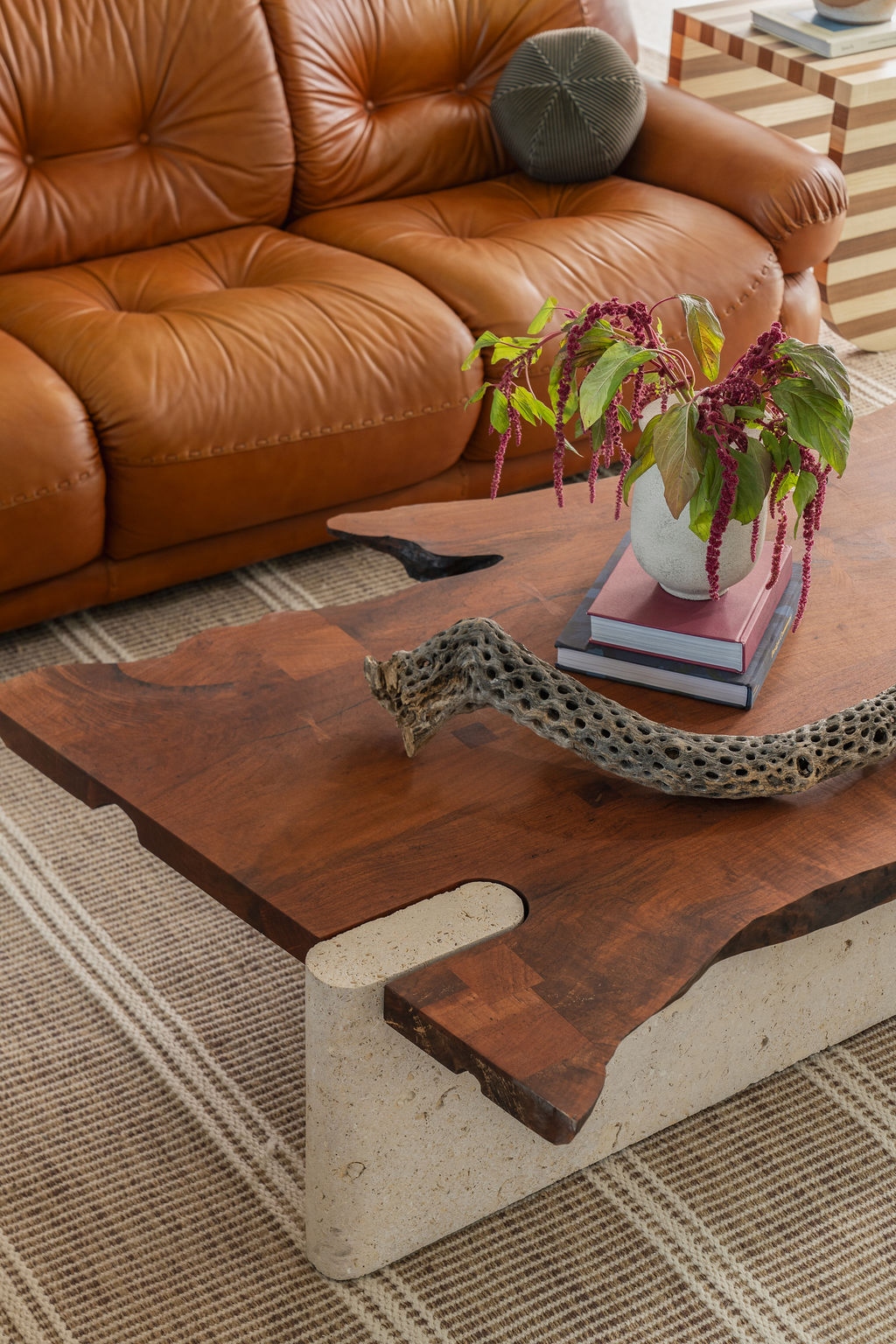 cadena clubhouse seating + coffee table