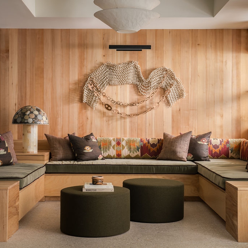 cadena clubhouse seating + chain artwork