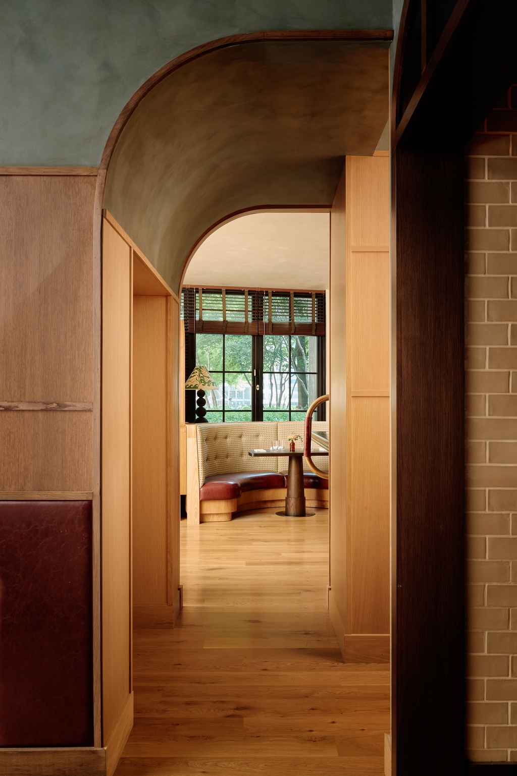 nic & juniors walkway