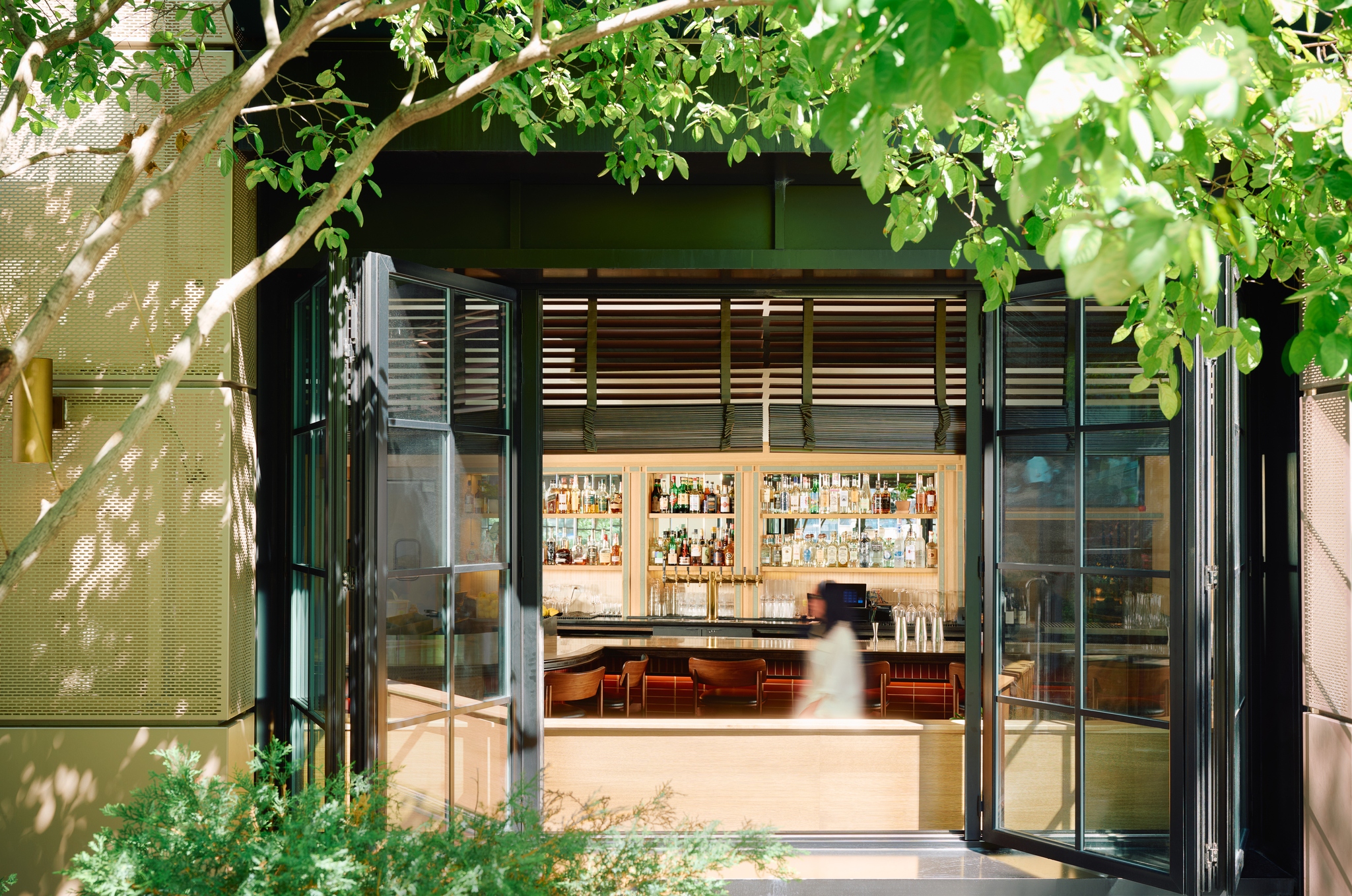 nic & juniors outdoor view