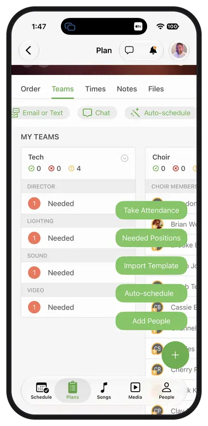 Smartphone app interface showing planning tools for teams, with options for email, chat, auto-schedule, and team member management.