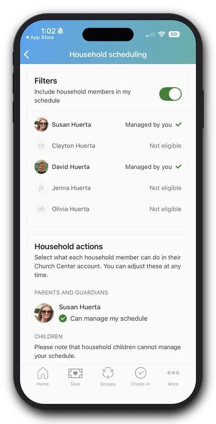 Household scheduling app screen showing members, eligible managers, and options for managing schedules, with a green toggle for inclusion.