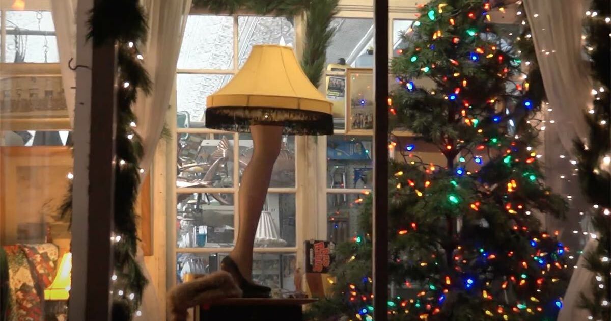 A Christmas Story Leg lamp lighting returns to original Main Street