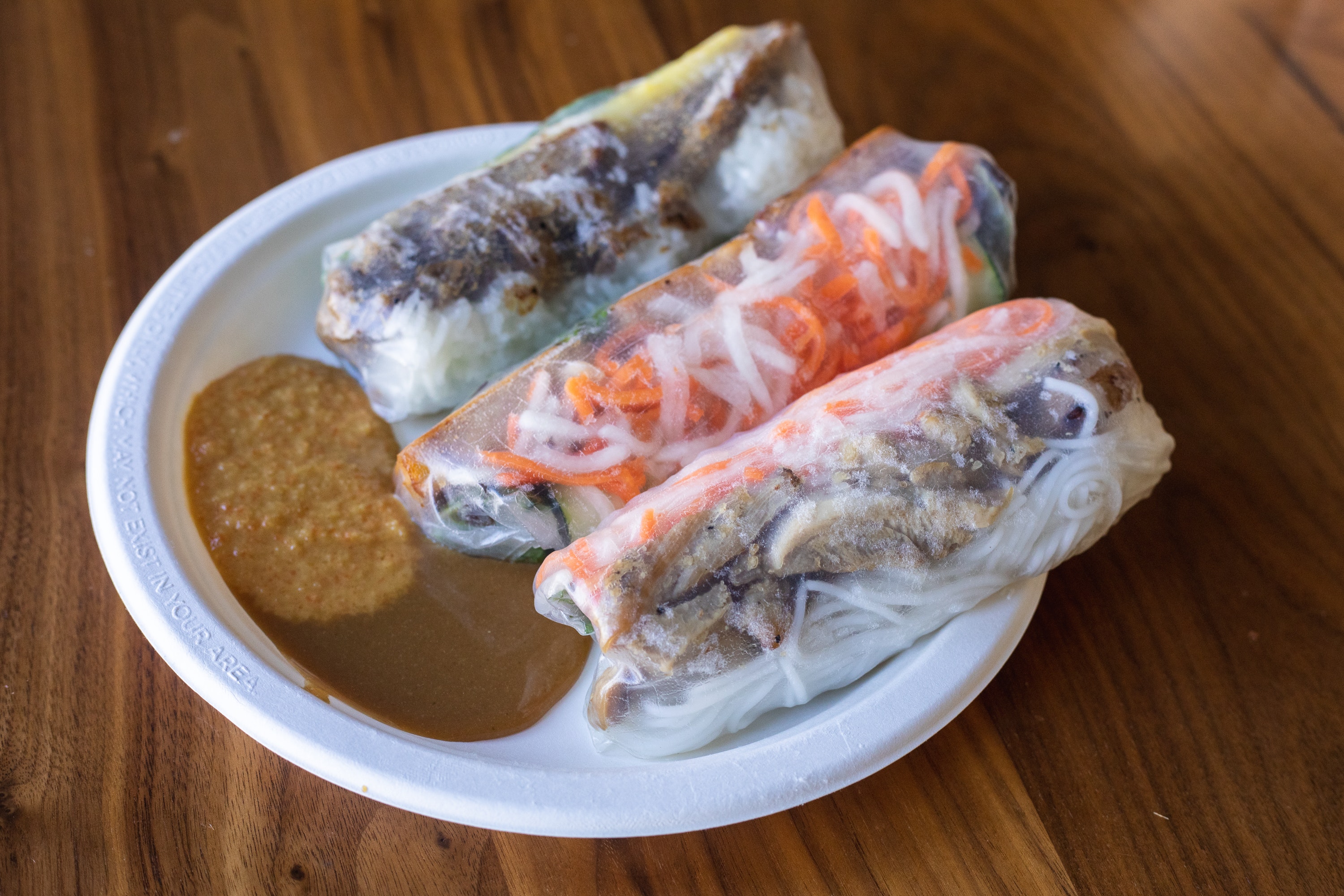 What is the difference between summer rolls, spring rolls and fresh rolls?
