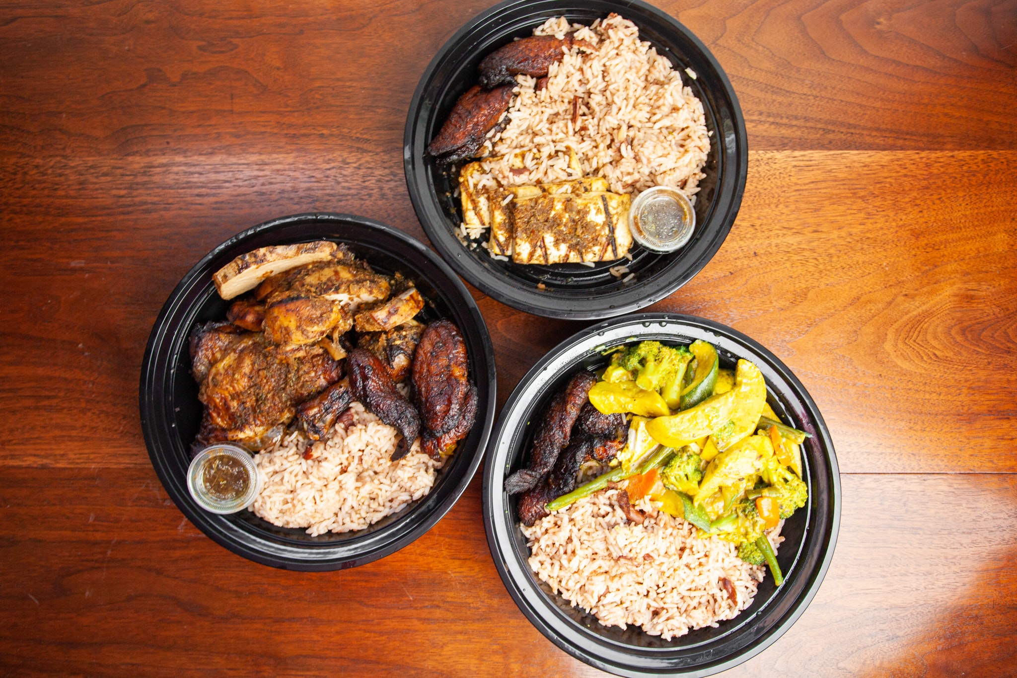 What can I expect from Caribbean and Jamaican cuisine?