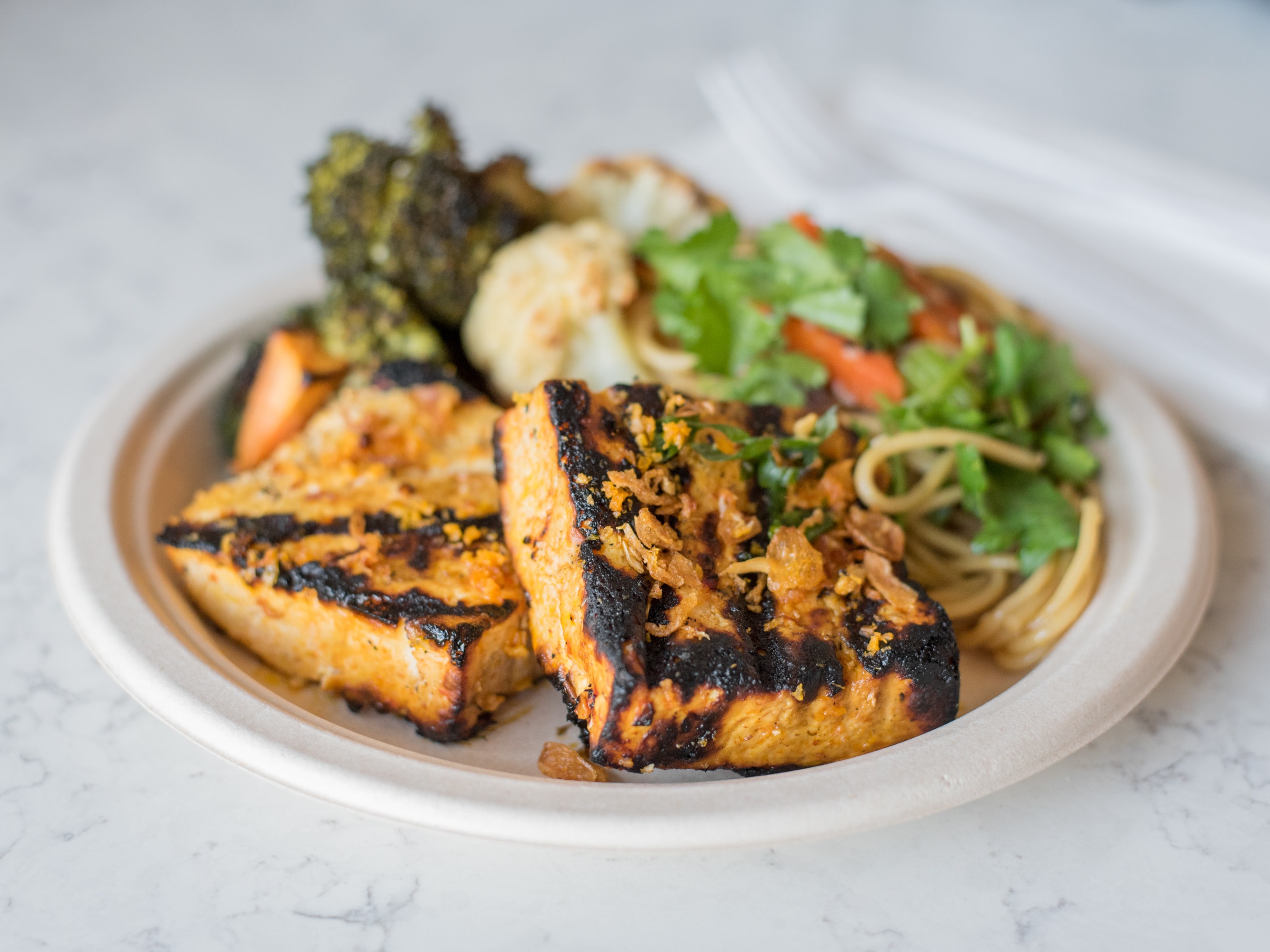 How does Filipino cuisine differ from other Asian cuisines?