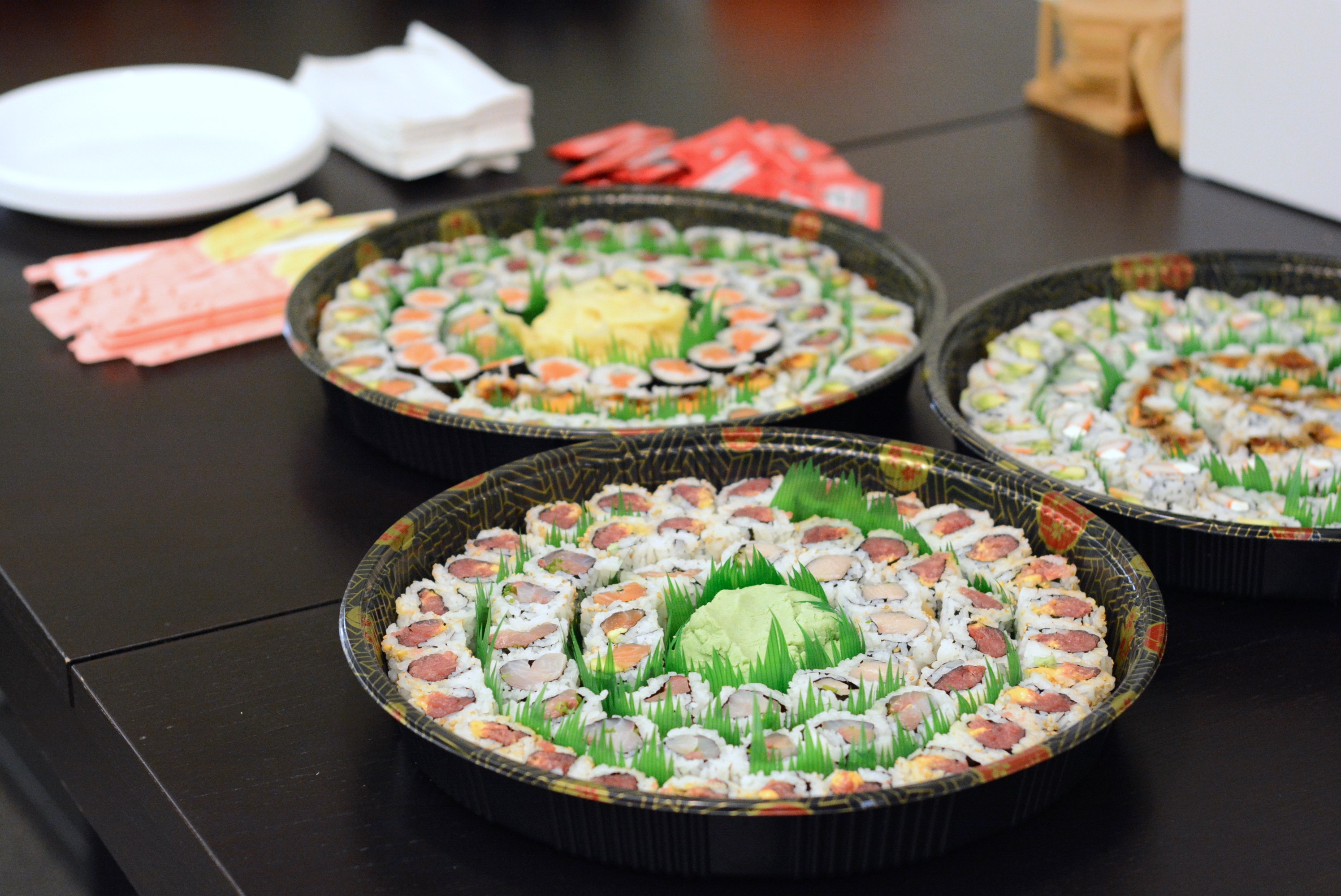 Where can I find sushi burritos or poke?