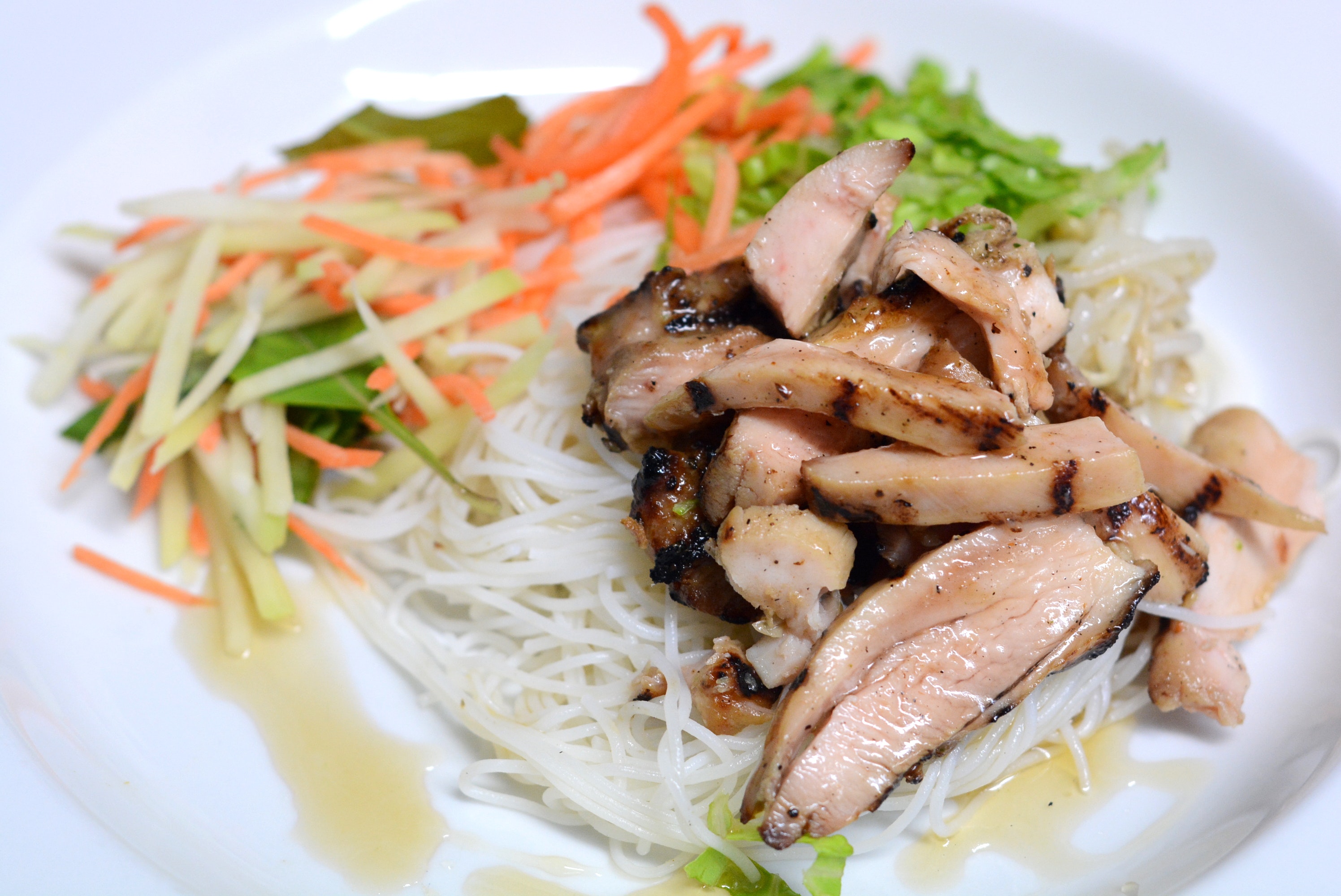 Best Practices and Tips when Ordering Vietnamese Buffet and DIY Bowls