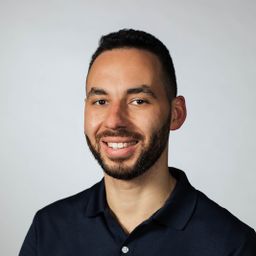 Headshot of Kusi