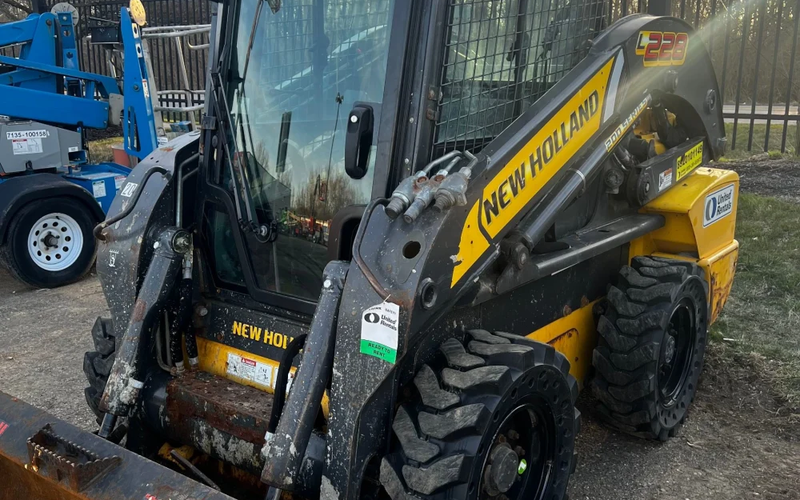 Best Skid Steers Skid Steer New Holland Boom & Bucket