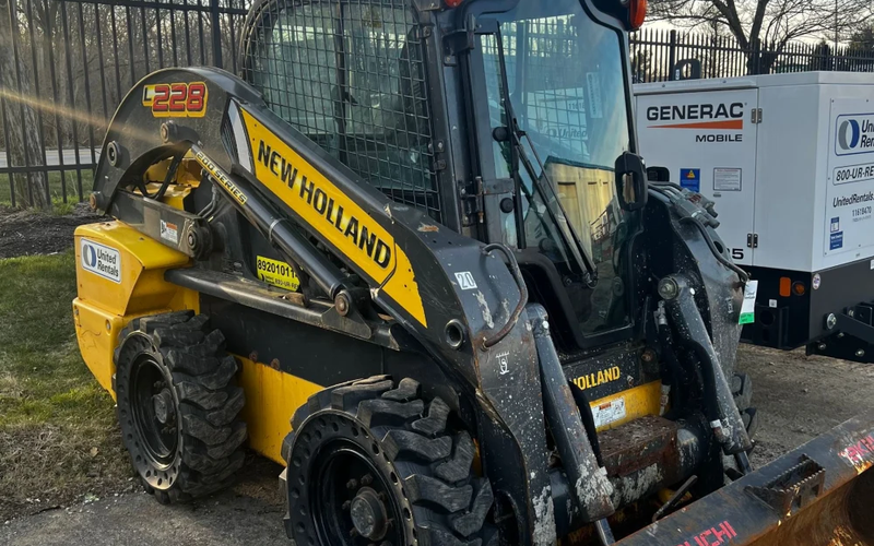 Best Skid Steers Skid Steer New Holland Boom & Bucket