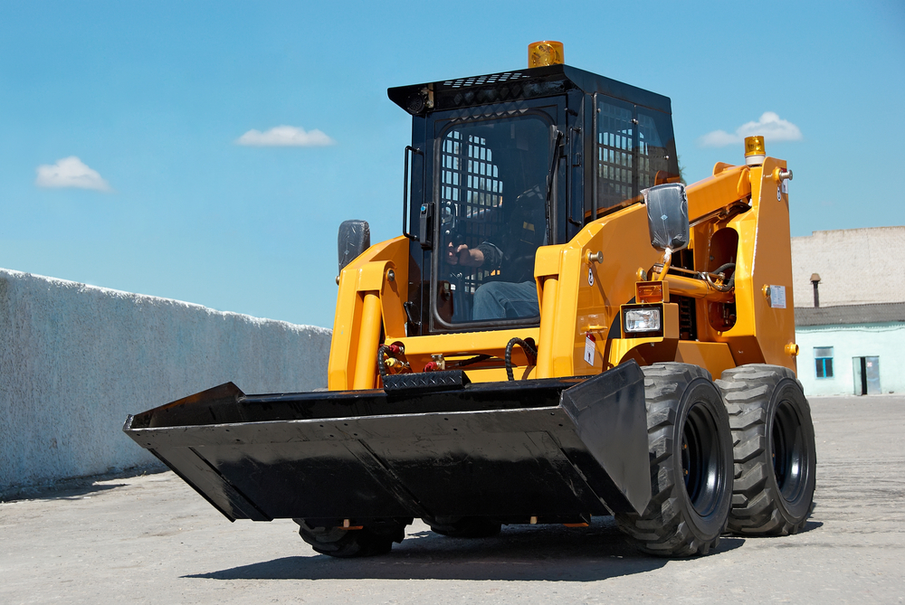 Skid Steer vs Compact Track Loader What's the difference?