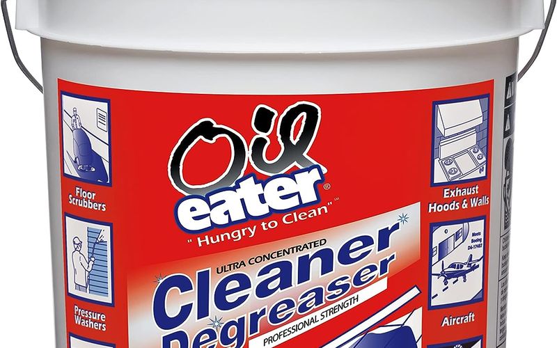 Top 6 Best Degreasers for Heavy Equipment Boom & Bucket