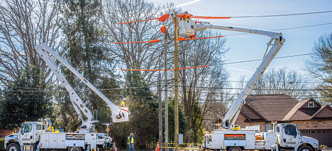 Bucket Truck Rentals A StepbyStep Guide Boom & Bucket