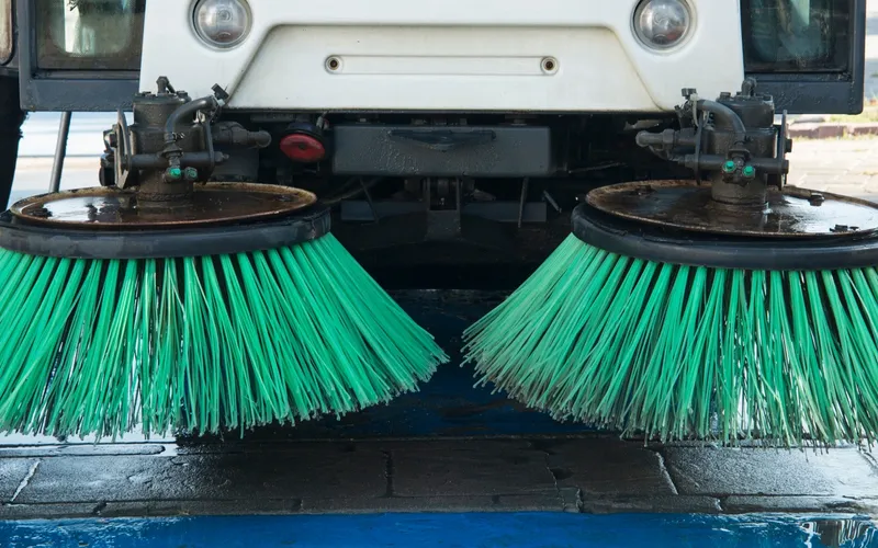 Street Sweeper Brooms and Brushes