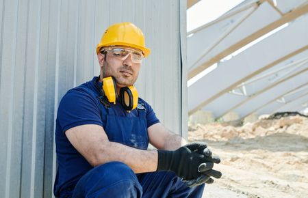 Casco de protección de obra para uso general.