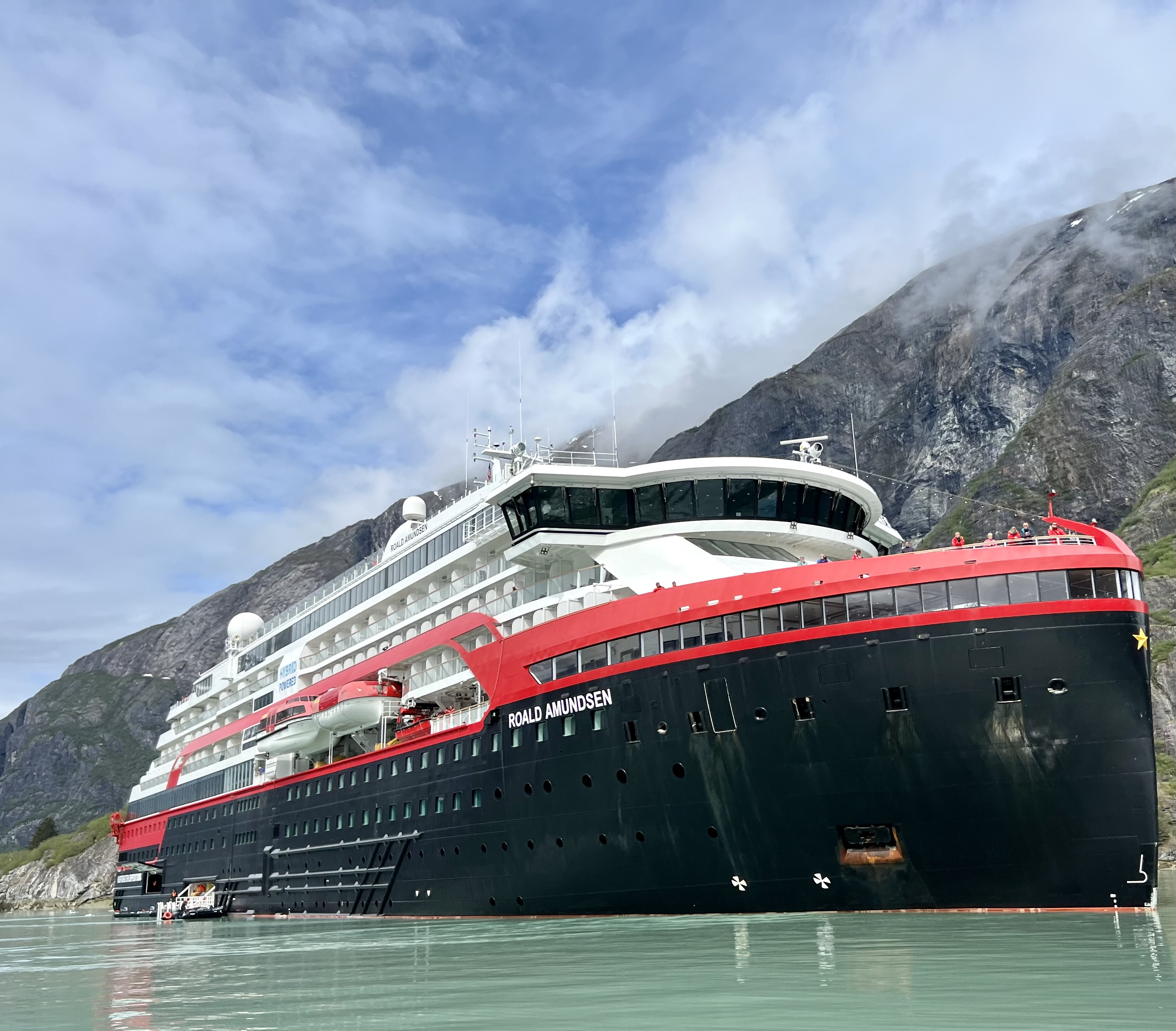 Hurtigruten Takes Hybrid Approach to Expedition Cruising in Alaska - Vimarsana News