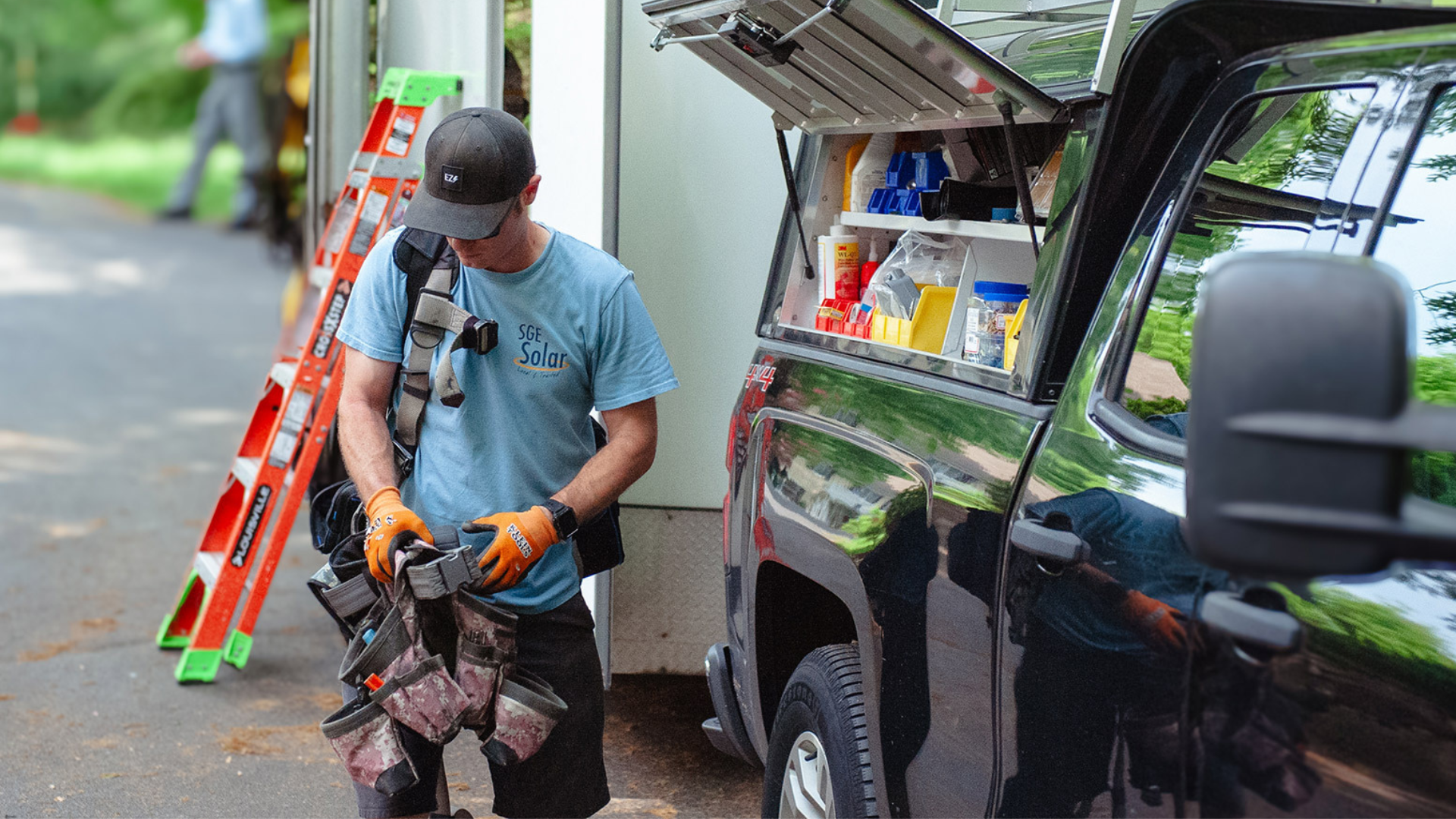 SGE Solar team & EnergySage installer case study