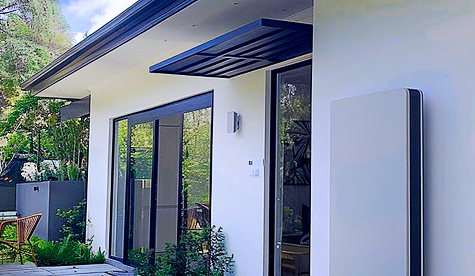 Solar battery incentive and rebates