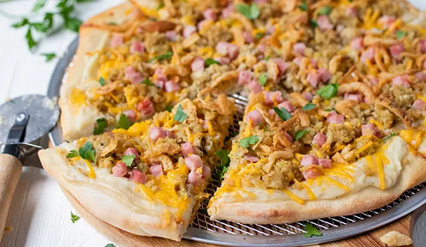 Thanksgiving Leftover Ham Pizza