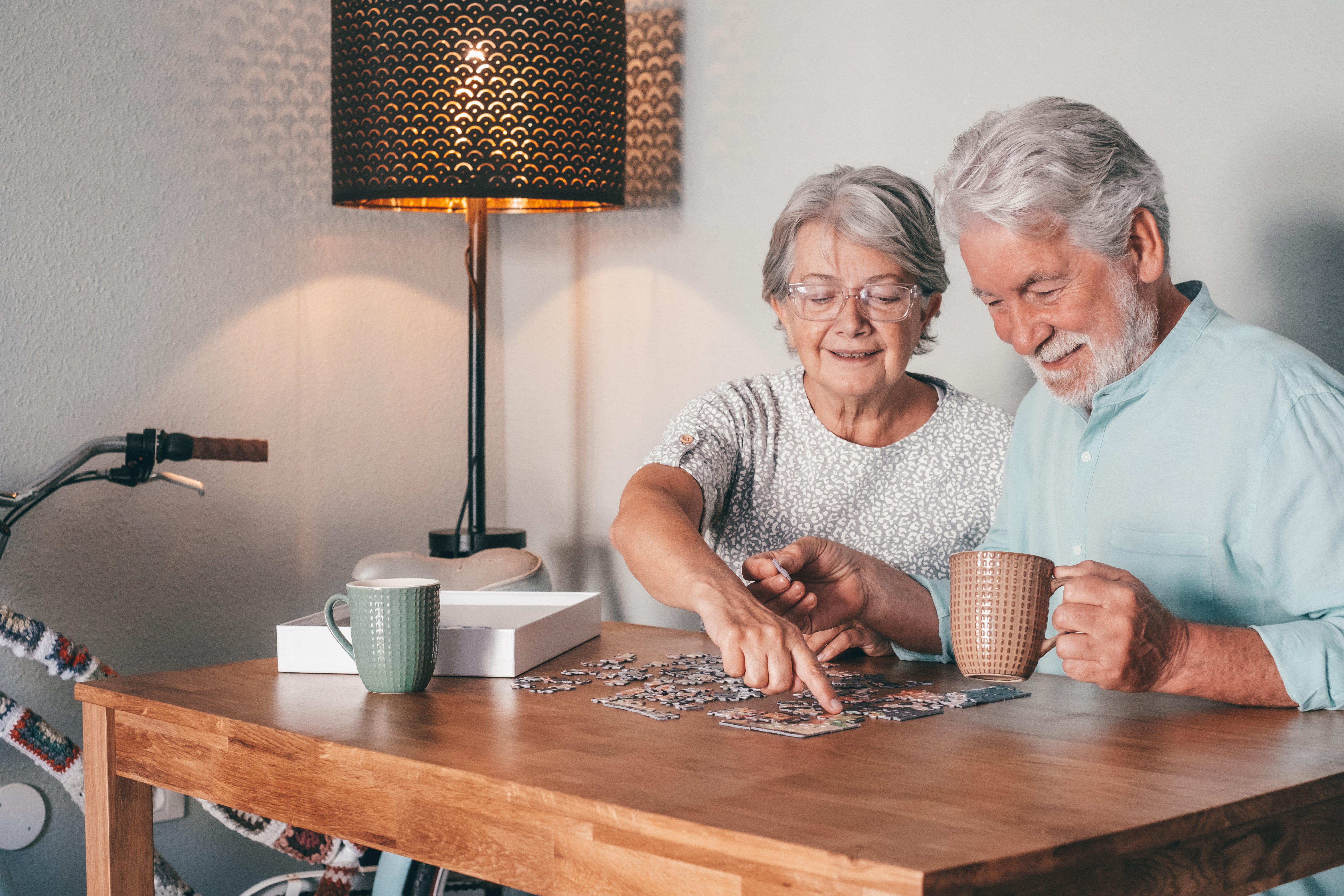 older-adults-enjoying-a-puzzle