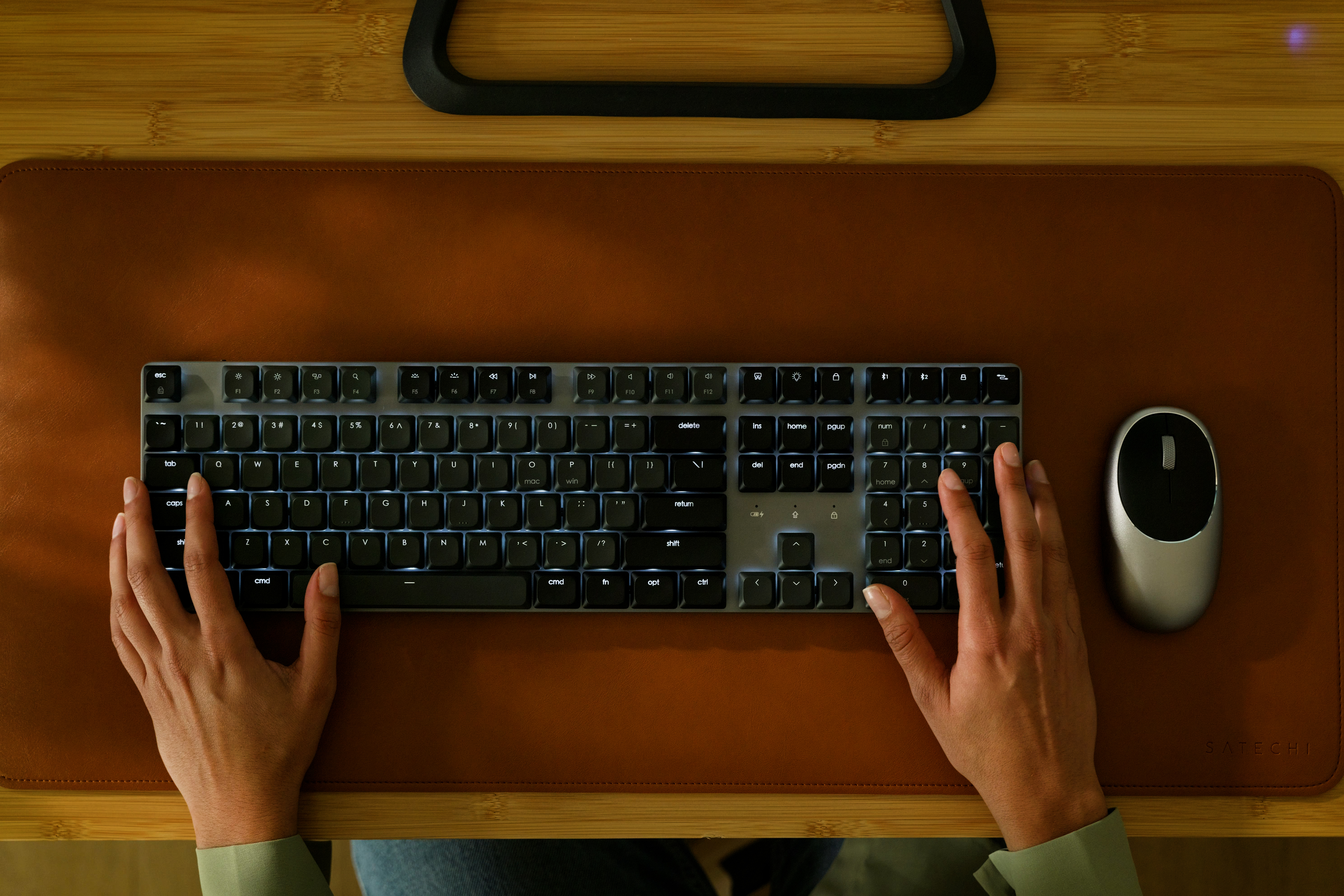 SM3 Slim Mechanical Backlit Bluetooth Keyboard dark