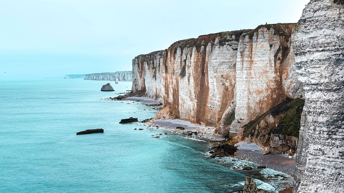 White cliffs in Etretat, Normandy France