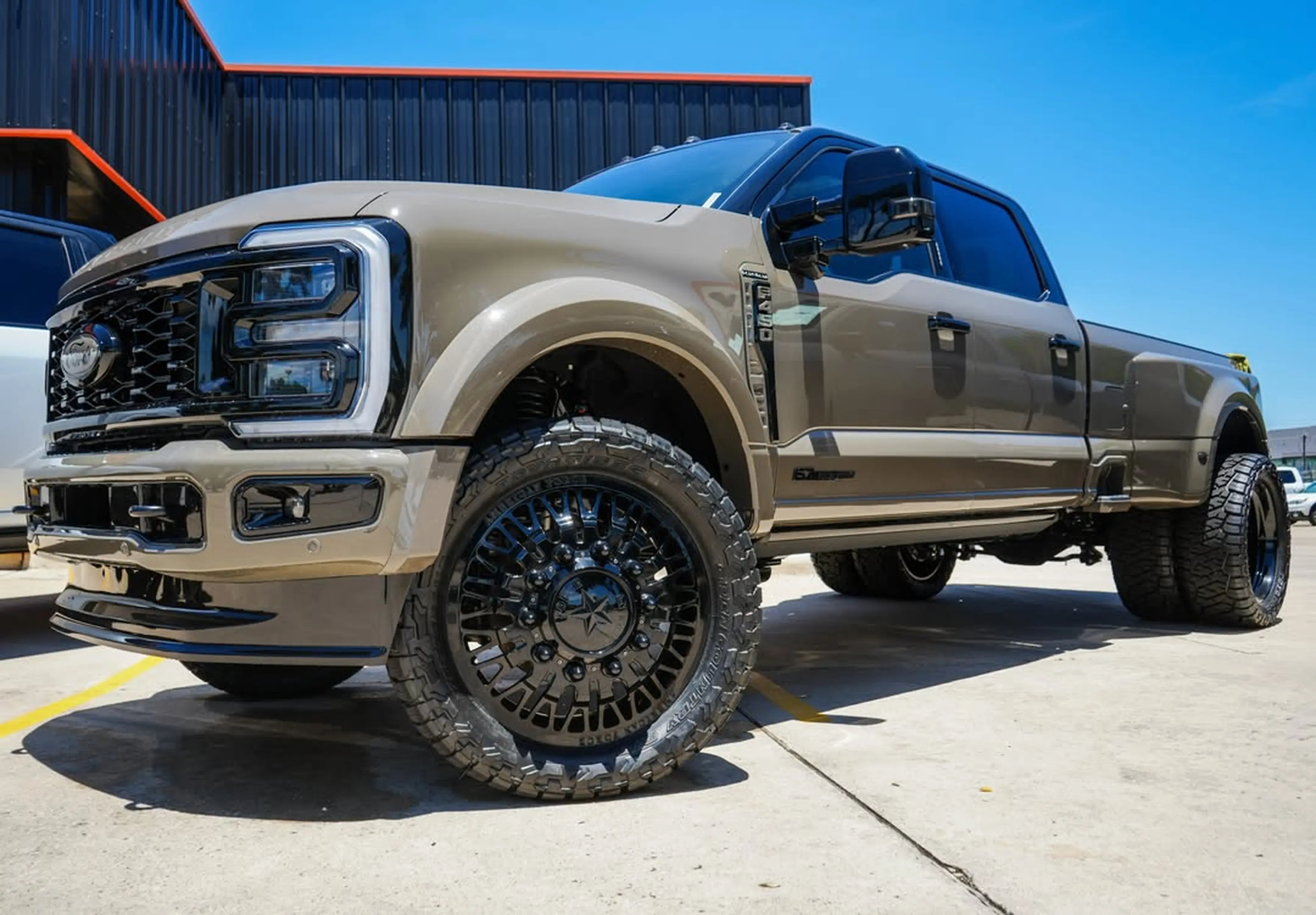 Color matched Ford F-450
