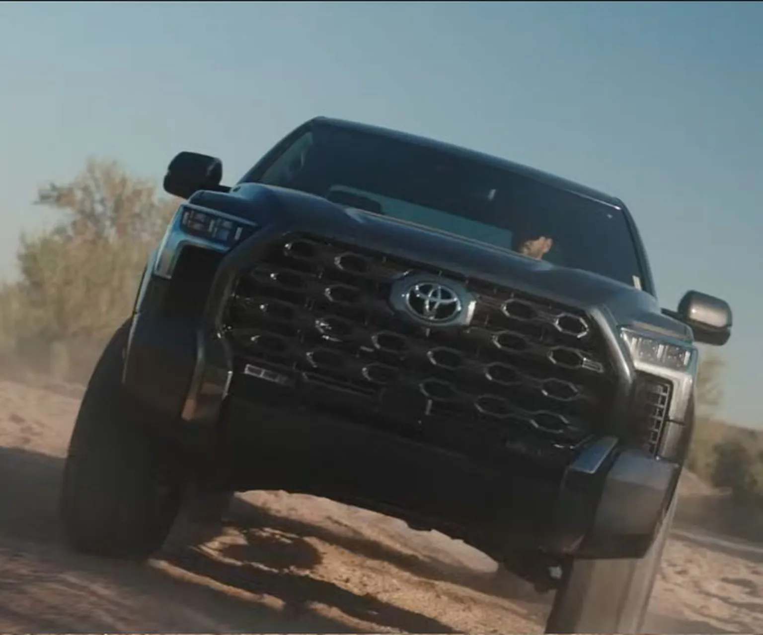 Factory Off-Road Packages vs Purpose-Built Trucks: What Buyers Need to Understand