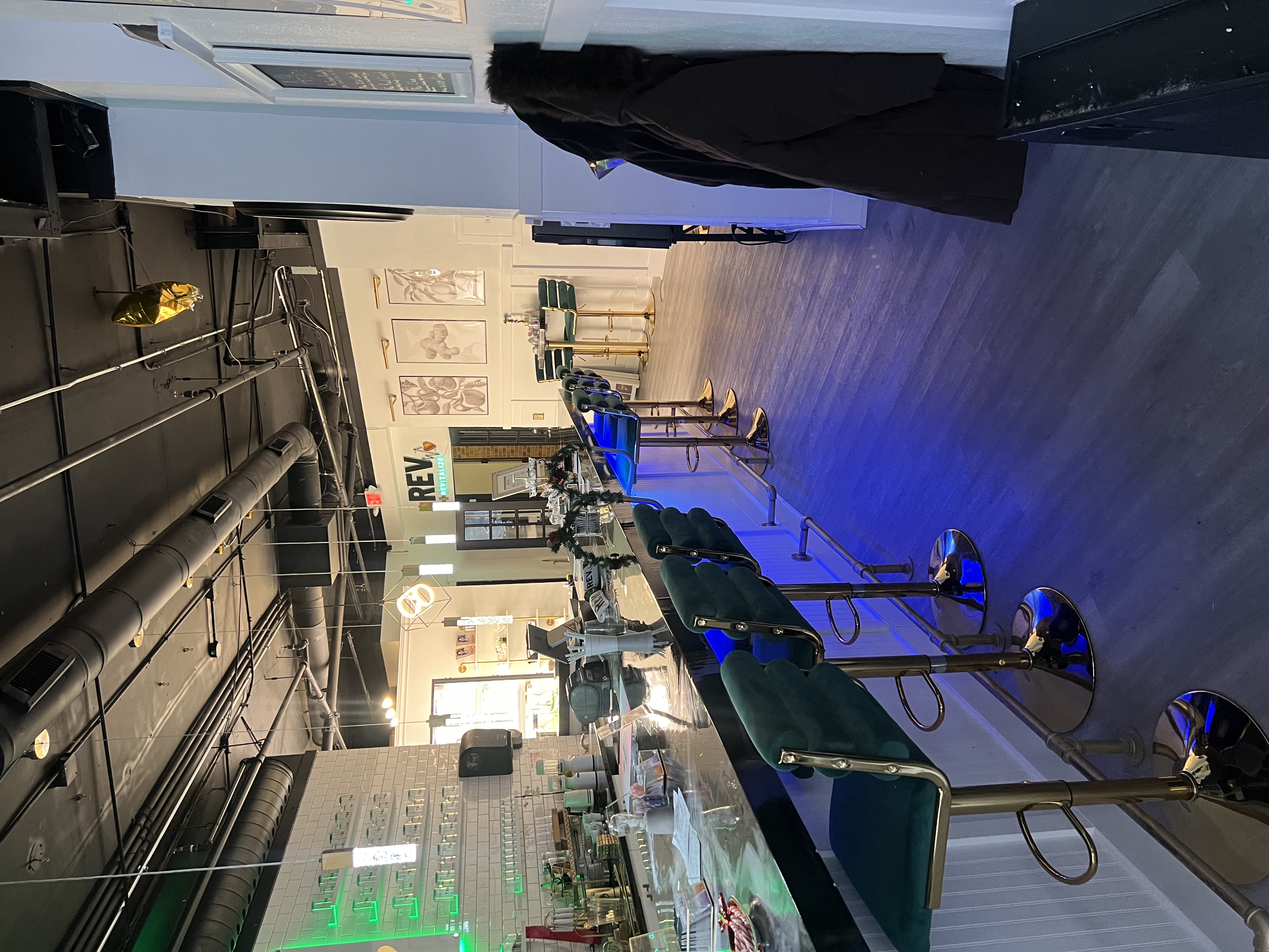 Rev Luxury Juice Bar