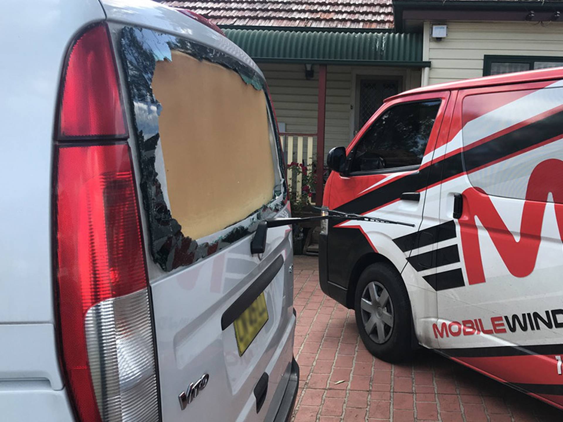 Emergency Auto Glass Replacement Sydney
