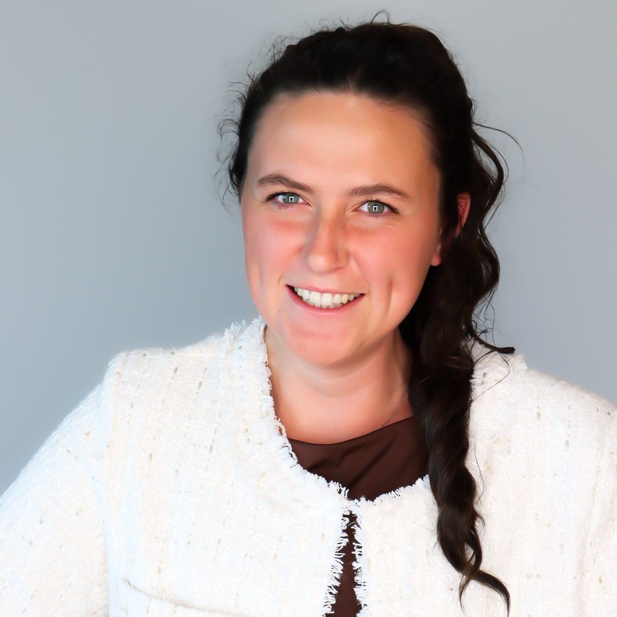 Headshot of Erin Bauer