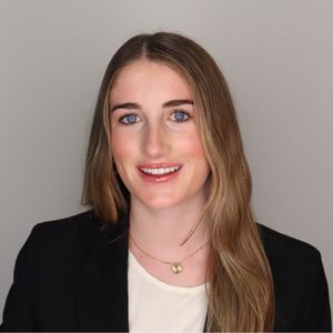 Brianna Cousin Headshot 2