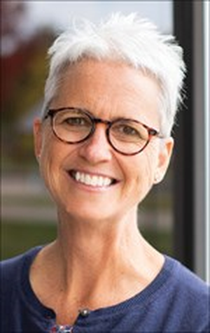 Headshot of Angie Ward