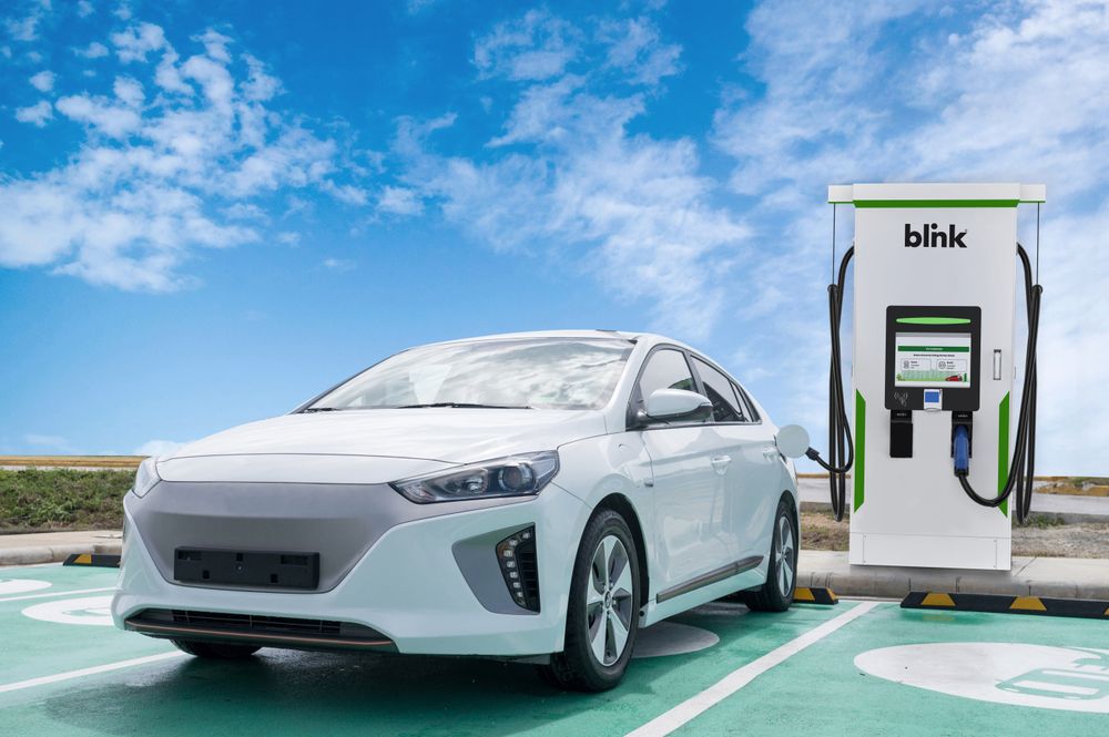 Parking 60kW-360kW DC Fast EV Charging Station