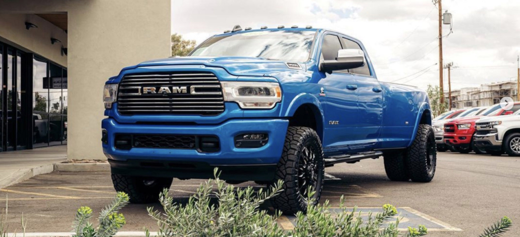 LIFTED TRUCKS – ADVANTAGES AND DISADVANTAGES