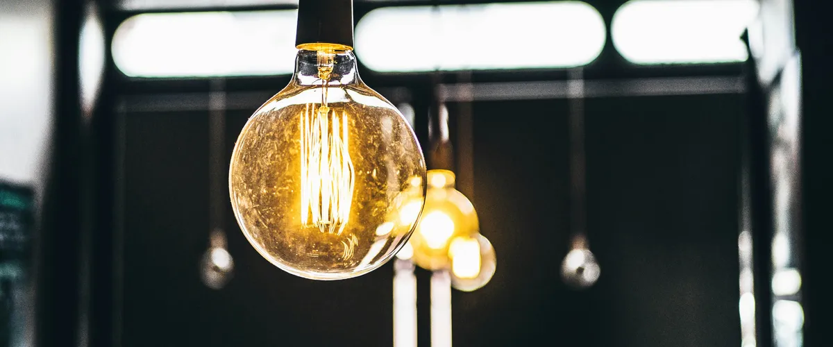 Essential Guide to Choosing a Reliable Energy Provider: Navigating Red Flags, Fees, and Customer Service