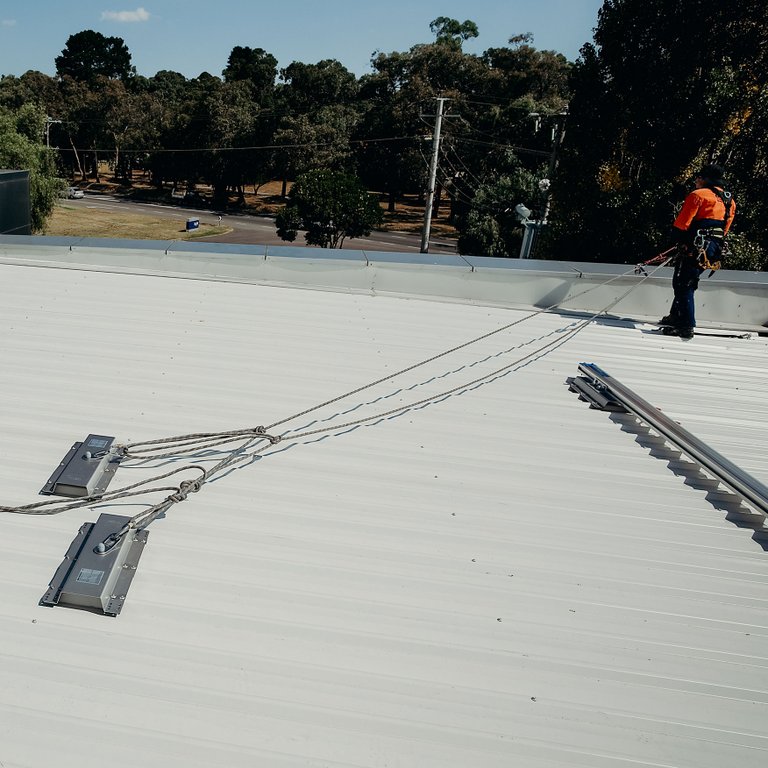 Top mount rope access anchor Kattsafe