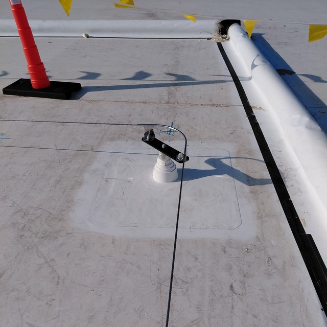Kattsafe SL6 static line system lifeline corner