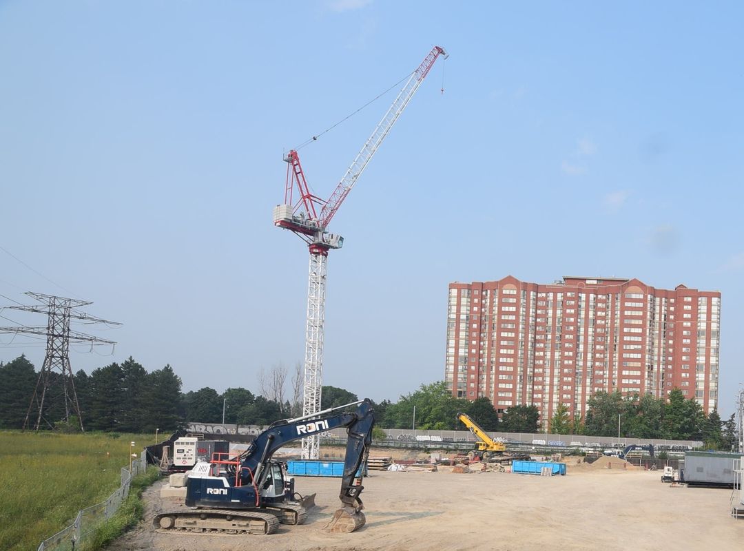Tower crane installed at 2444 Eglinton Avenue East