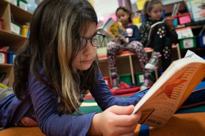 Reading Small Groups That Practically Run Themselves