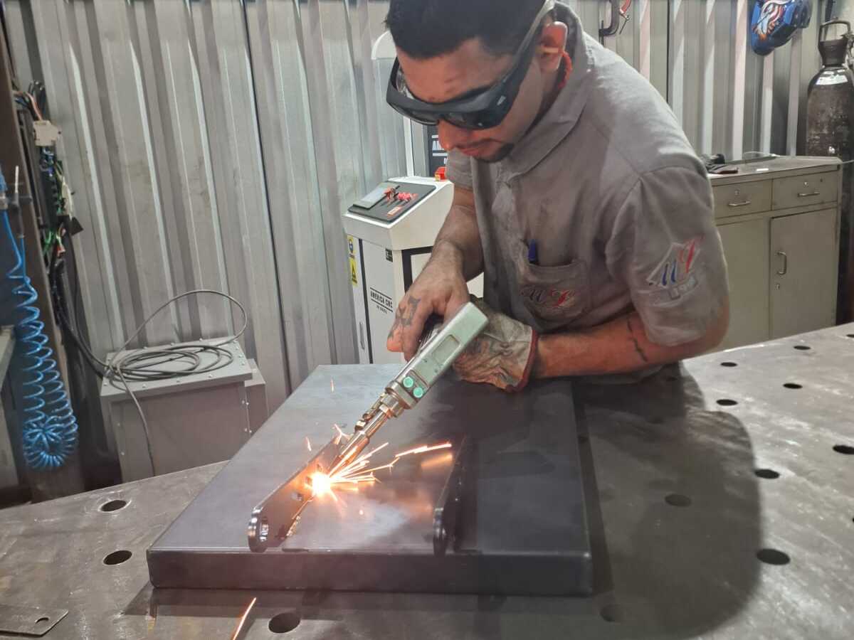 Solda a Laser