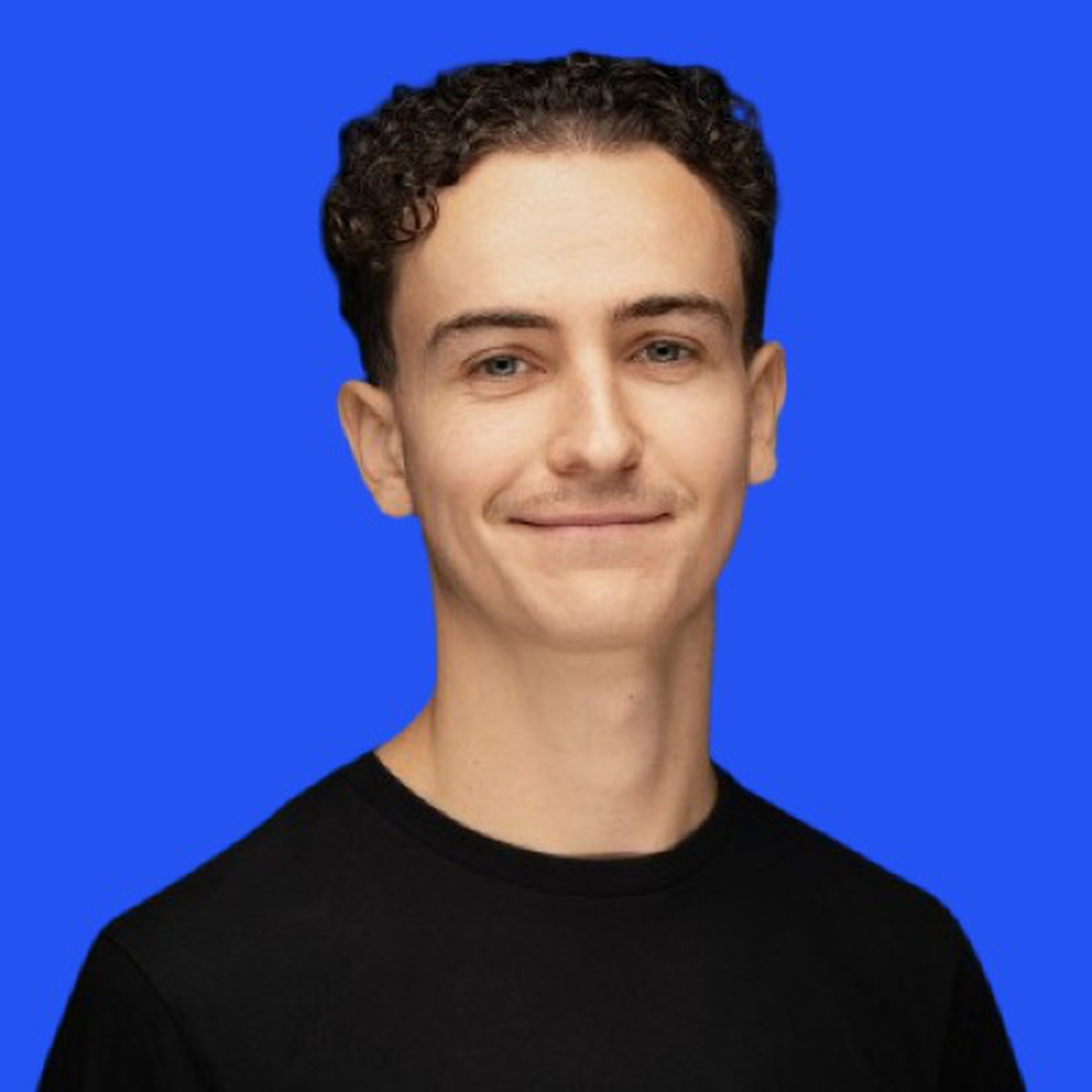 victor_cariou_linkedin-removebg-preview