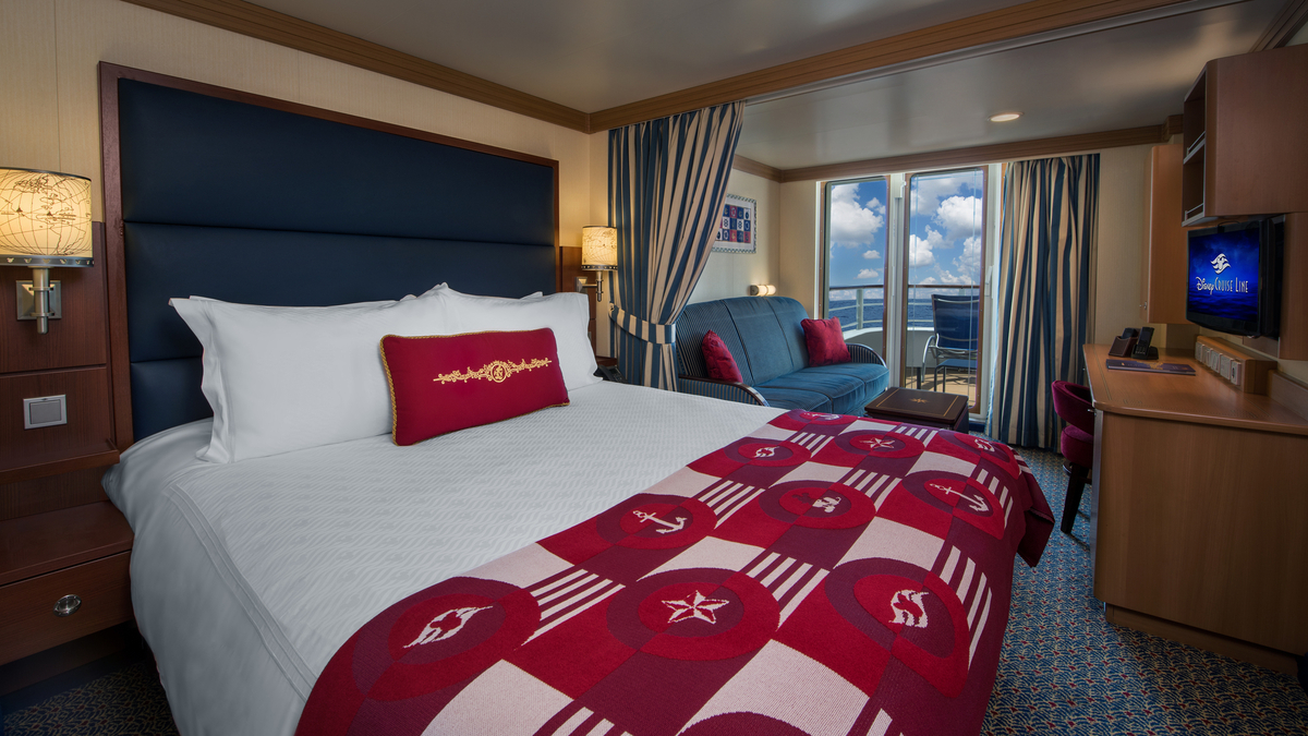 DCL - Deluxe Verandah Stateroom