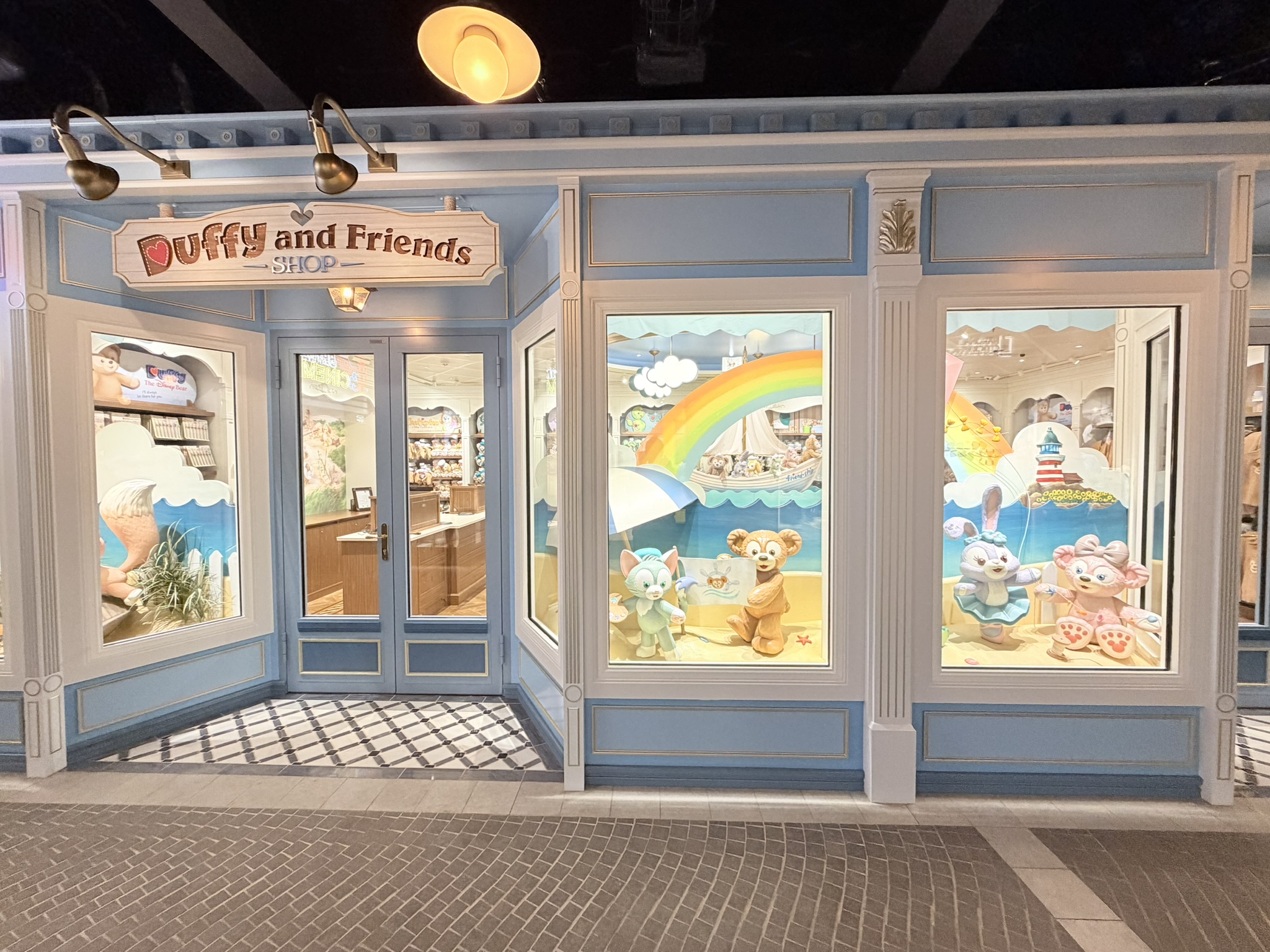 Adventure Duffy and Friends Shop
