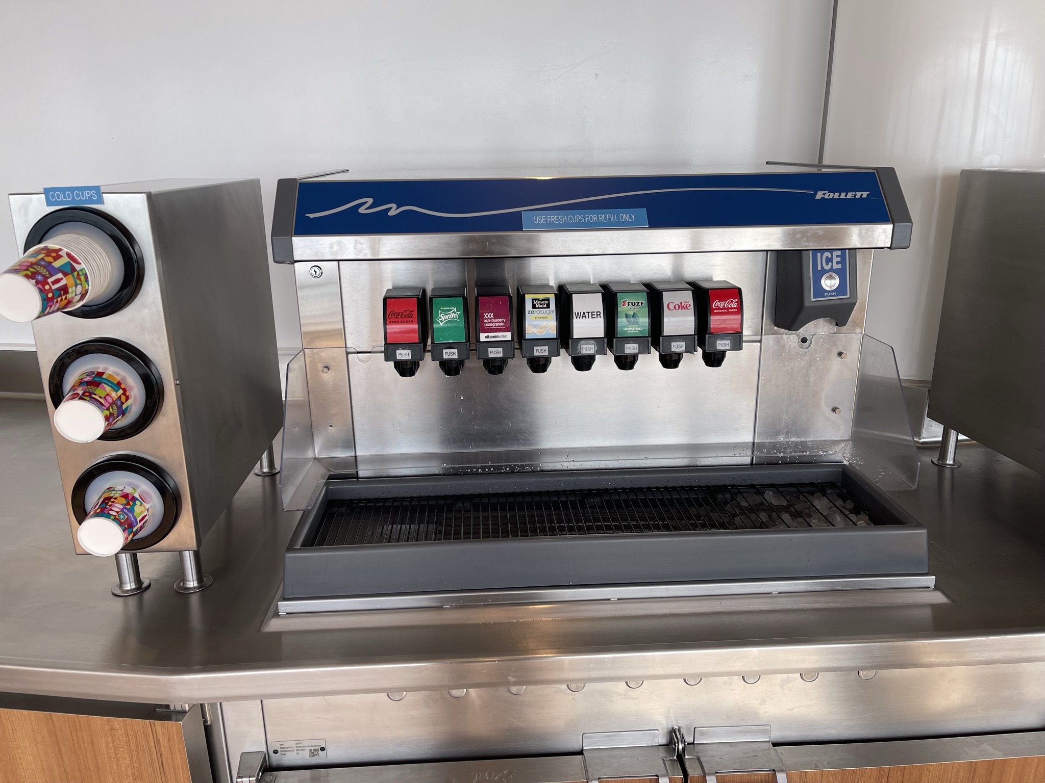 dcl drink station