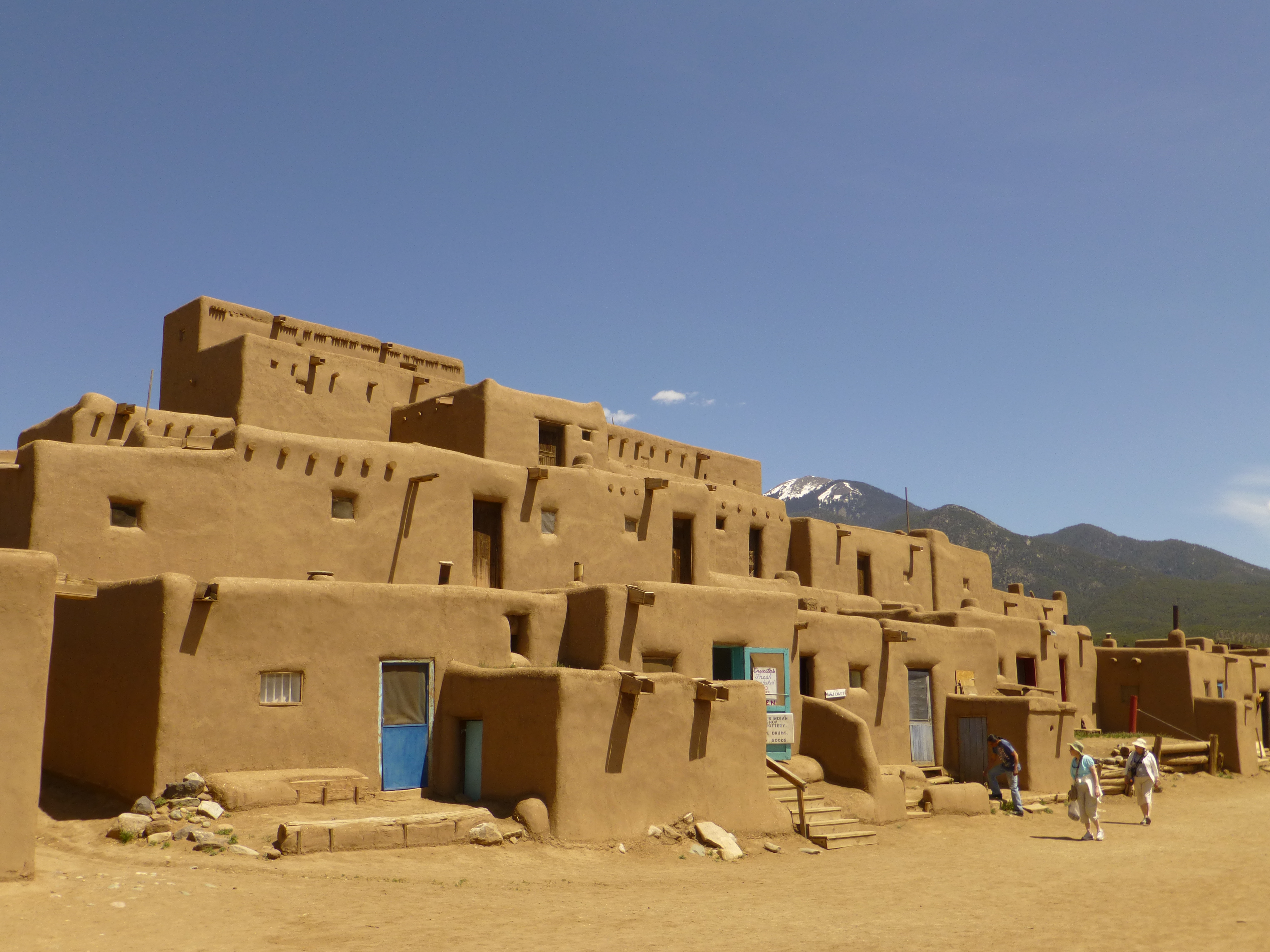 Taos-Peburo