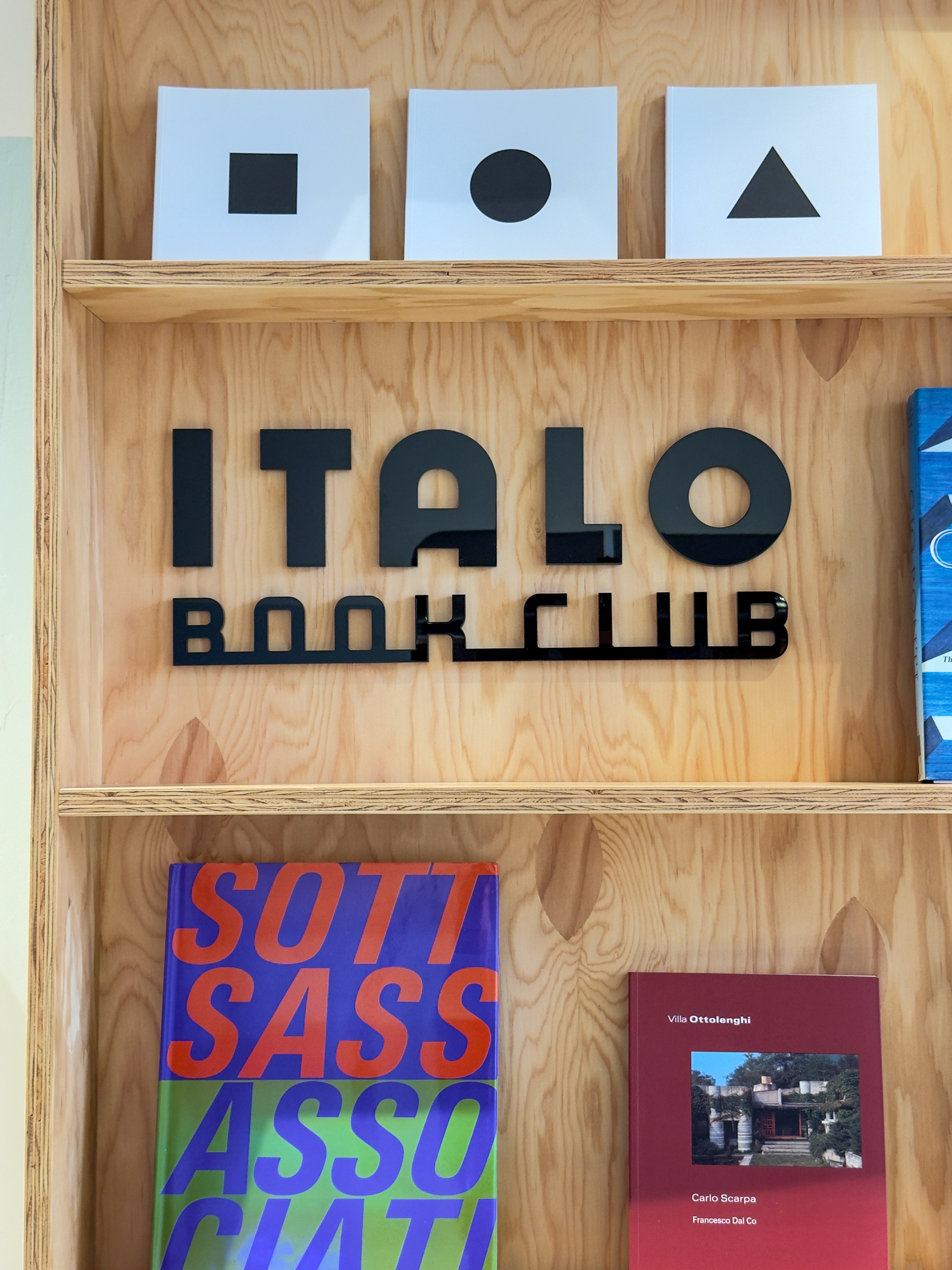 Italo Book Club