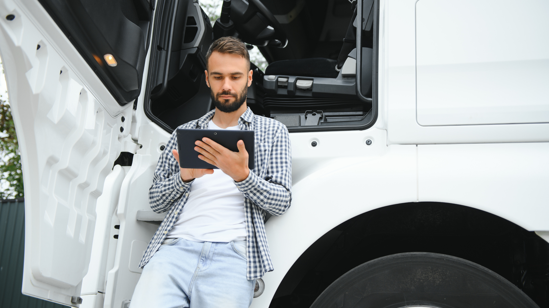 ELD Requirements: Essential Info for Fleet Operators