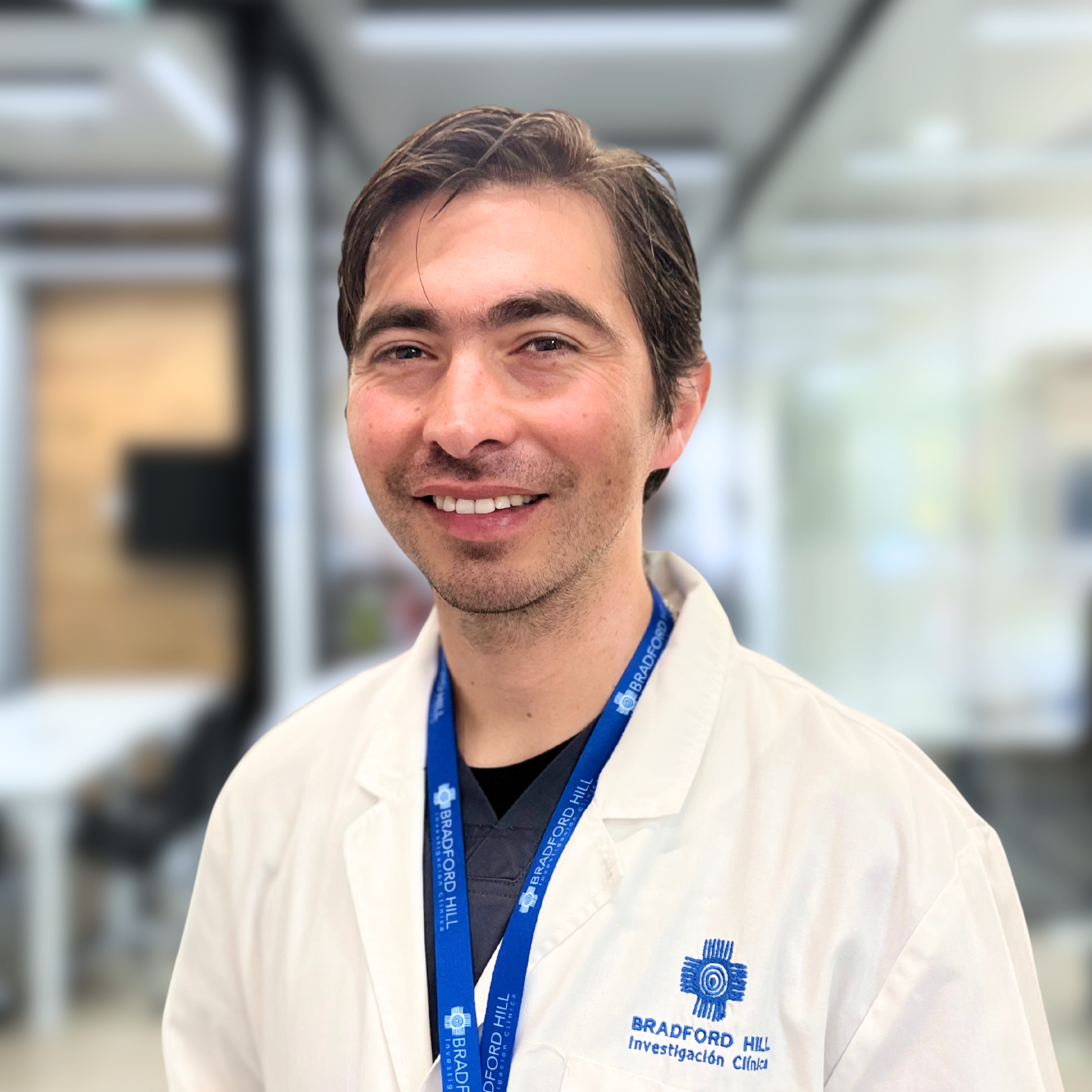 Dr. Gino Fuentes
